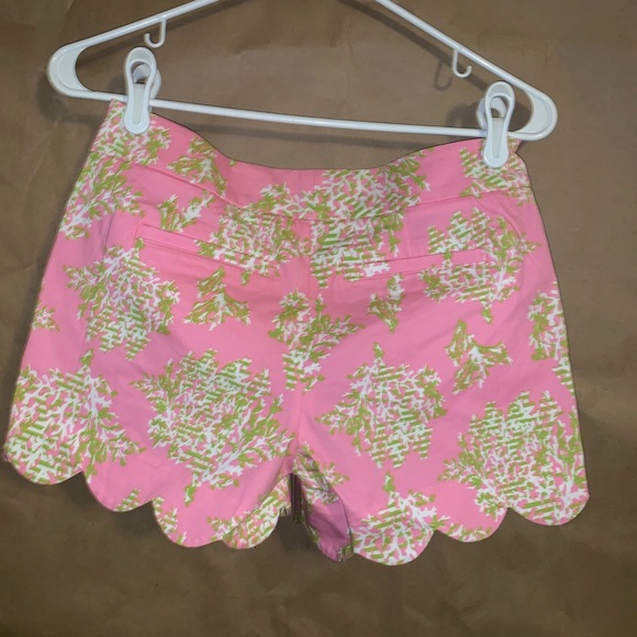 Patterned shorts - Picture 2 of 3